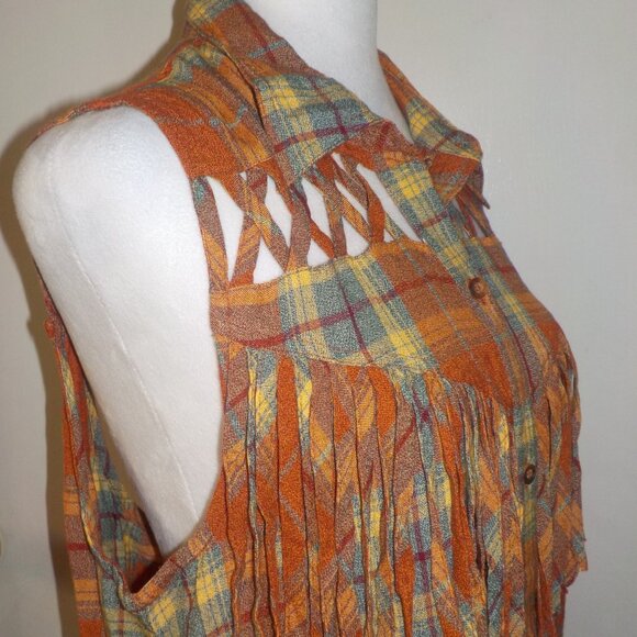 GIMMICKS SIZE X-LARGE RUST ORANGE BUTTON DOWN SLEEVELESS FRINGE SHIRT - Picture 6 of 10